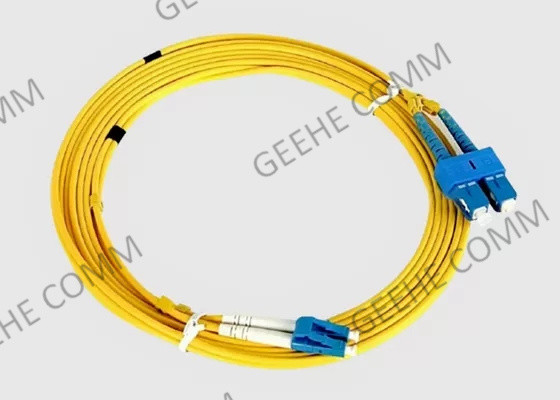 cabo frente e verso Singlemode do remendo da fibra do PVC OS2 OFNR de 3M SC-LC 9/125