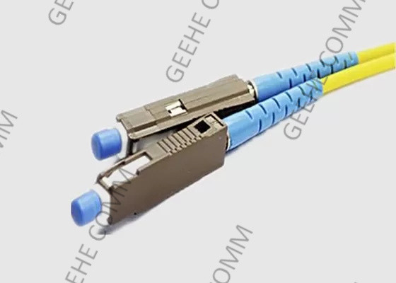 Cabo de remendo frente e verso multimodo do conector amarelo de 2.0mm MU