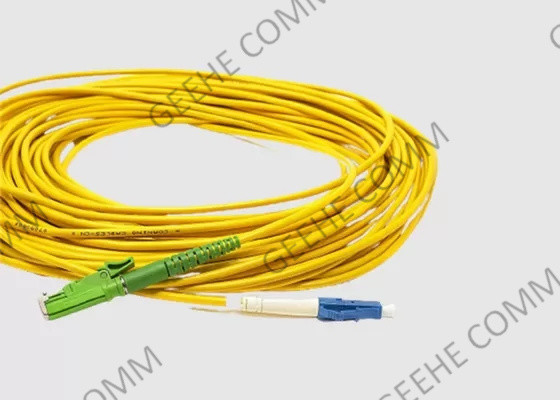 9/125 de cabo de remendo Singlemode E2000 da fibra ótica OS2 APC a LC APC