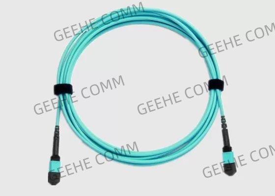 Homem de 12 núcleos ao cabo fêmea da fibra de LSZH OM3 MPO